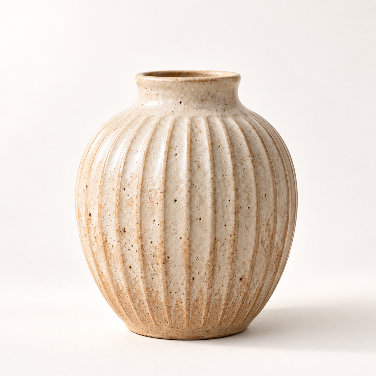 Trustyerar Warm Beige Ribbed Tabletop Vase – Rounded Textured Decorative Home Accent