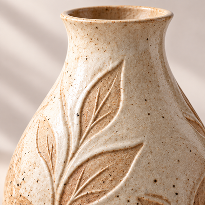 Trustyerar Warm Beige Leaf-Relief Tabletop Vase – Rounded Botanical Decorative Home Accent