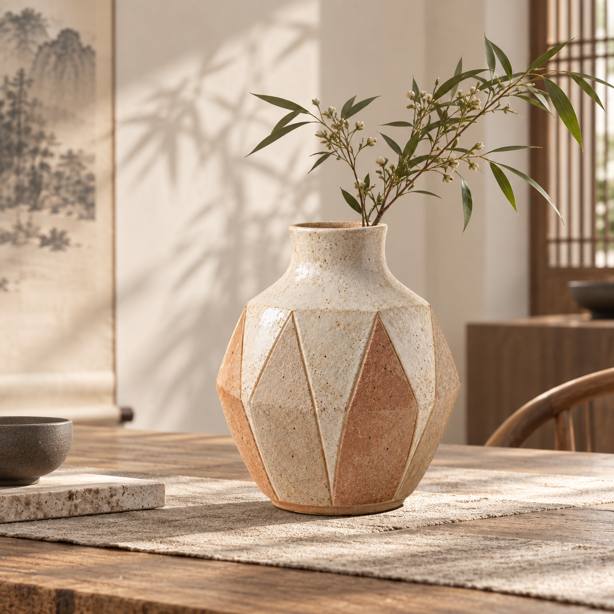 Trustyerar Warm Ivory Faceted Geometric Tabletop Vase – Earth-Tone Decorative Home Accent