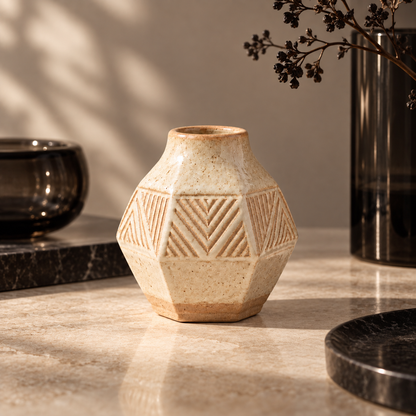 Trustyerar Warm Ivory Geometric Relief Bud Vase – Compact Faceted Decorative Vase